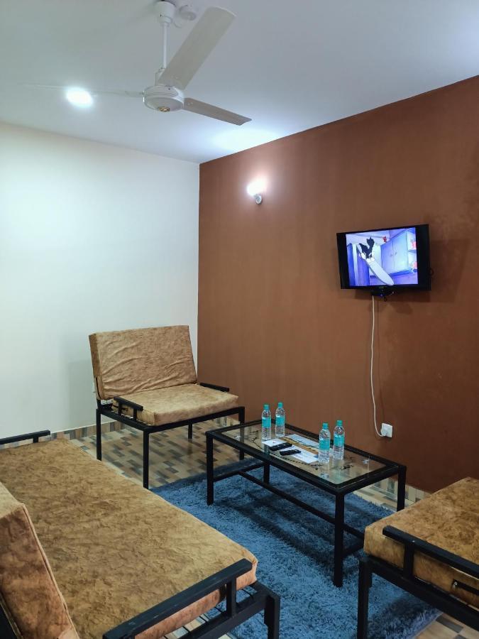1 Bedroom Fully Furnished Luxurious Apartment Voi Town Exterior foto