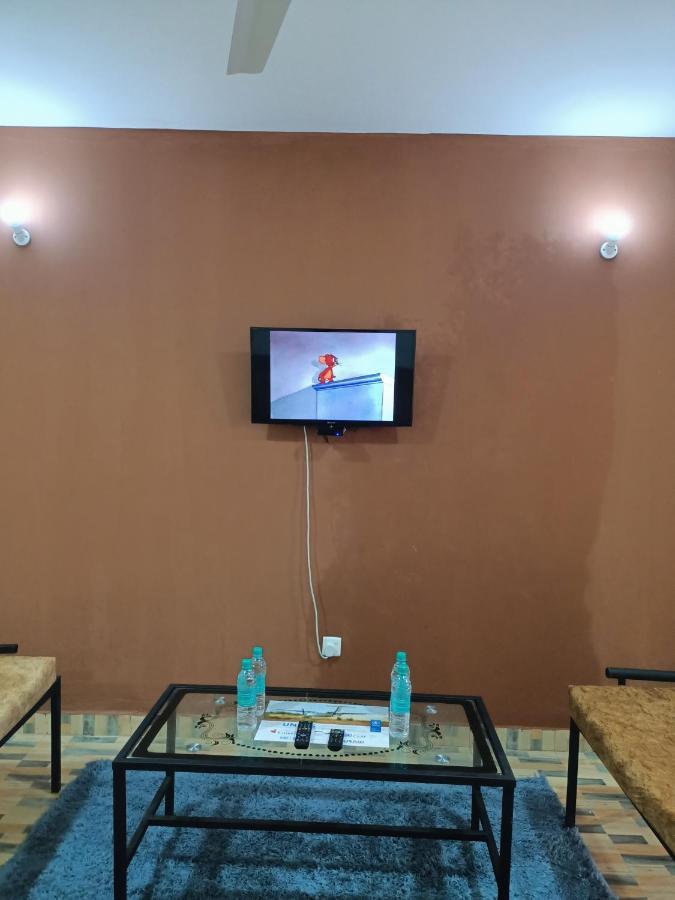 1 Bedroom Fully Furnished Luxurious Apartment Voi Town Exterior foto