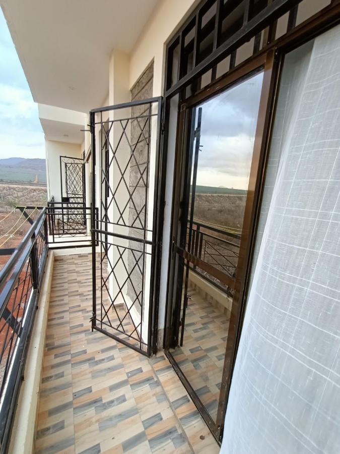 1 Bedroom Fully Furnished Luxurious Apartment Voi Town Exterior foto